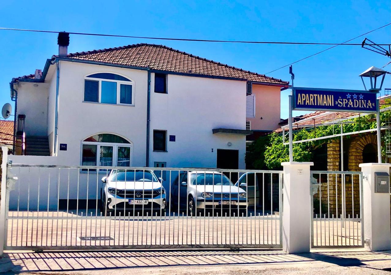 Apartment Špadina Vodice Bagian luar foto