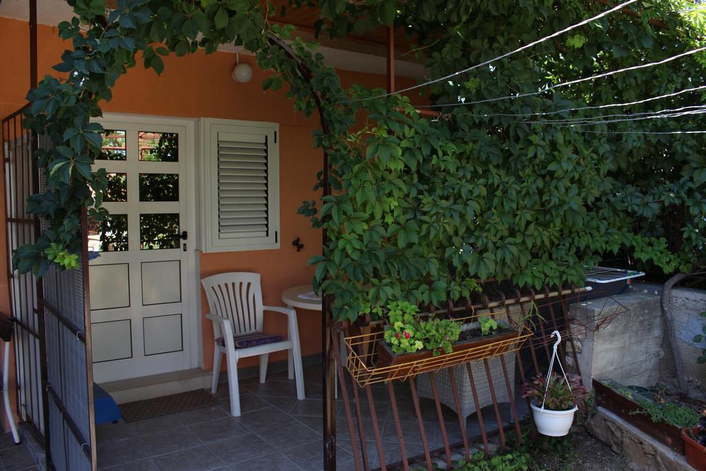 Apartment Špadina Vodice Bagian luar foto